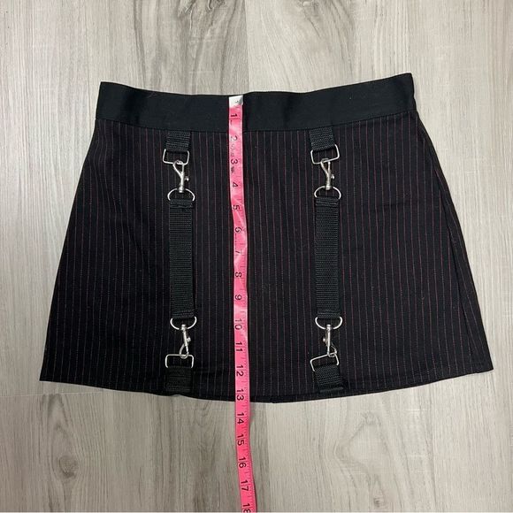 NWT vintage Black red pinstripe bondage skirt Super Low Fat for hot topic sz S - Picture 4 of 10